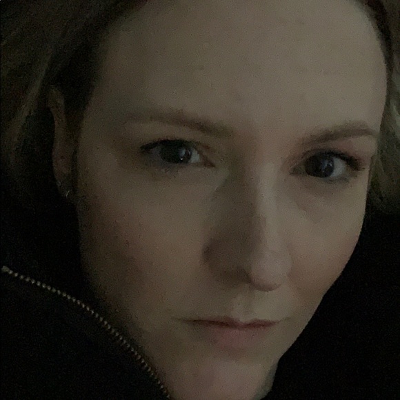 Meet your Posher, Cara - Picture 1 of 1